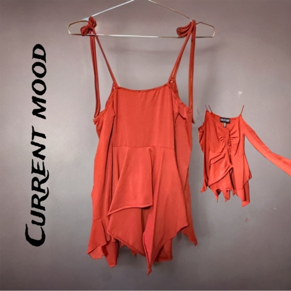 Current Mood Red Asymmetrical Tank Top with Single Sleeve (Women’s XS)